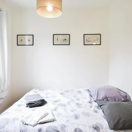 Lovely In With Kitchen Holiday home *